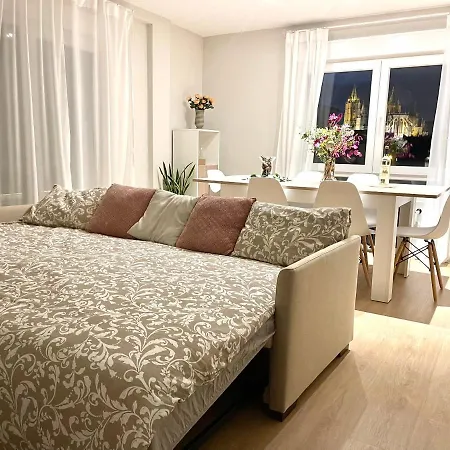 Vistas A La Catedral! El Mirador De San Guillermo * レオン