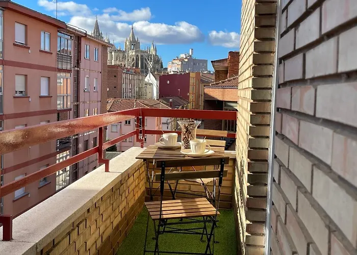 Vistas A La Catedral! El Mirador De San Guillermo Апартаменты Леон